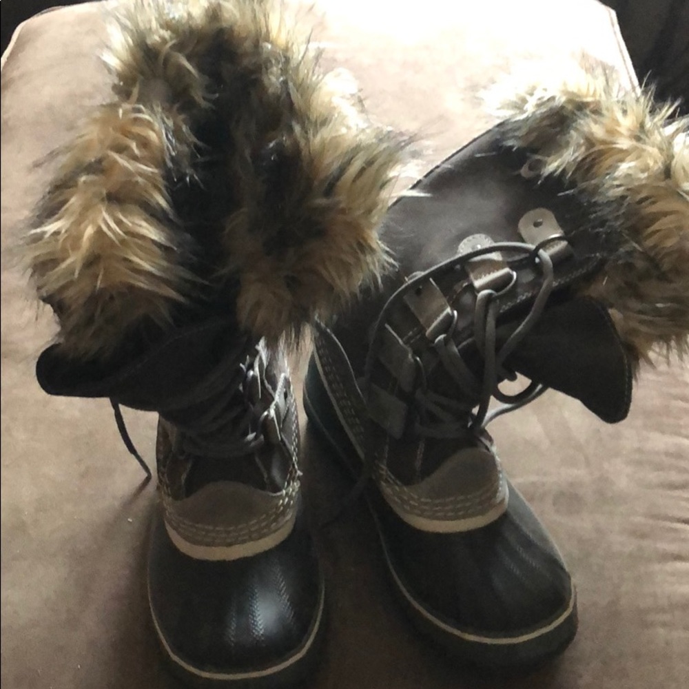 Women’s Sorel Joan of Arctic boots
